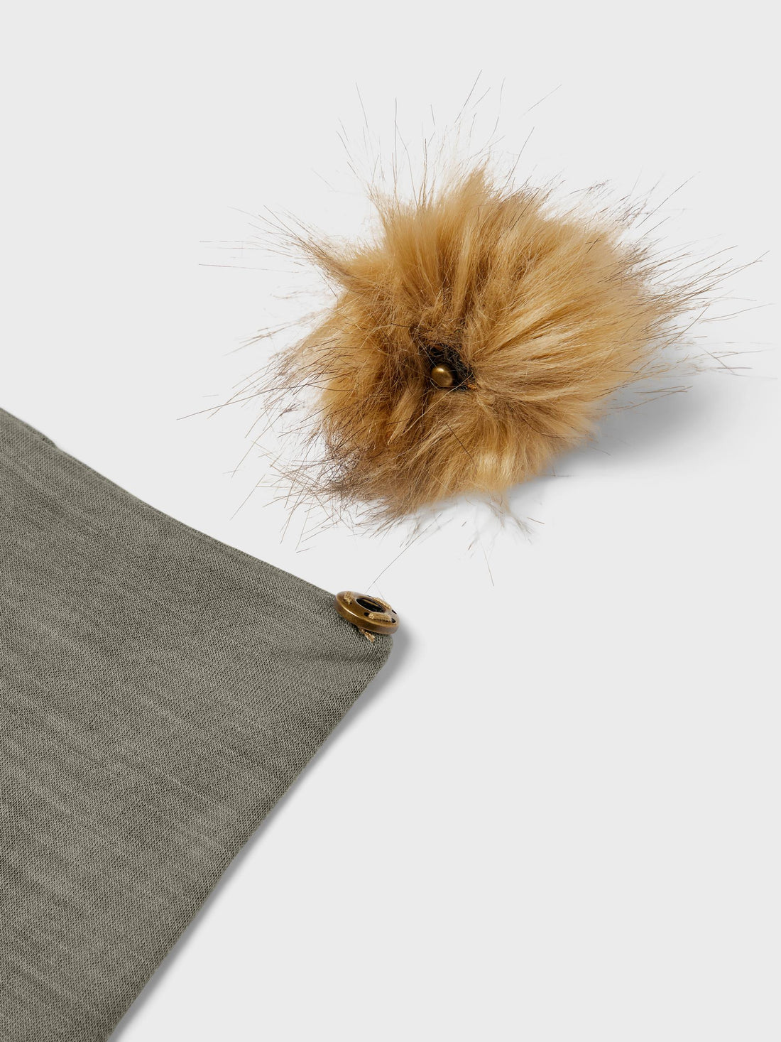 Name it Muts van wol met Pom Pom - Wuppo - Vetiver - Babymutsje - MamaMilla