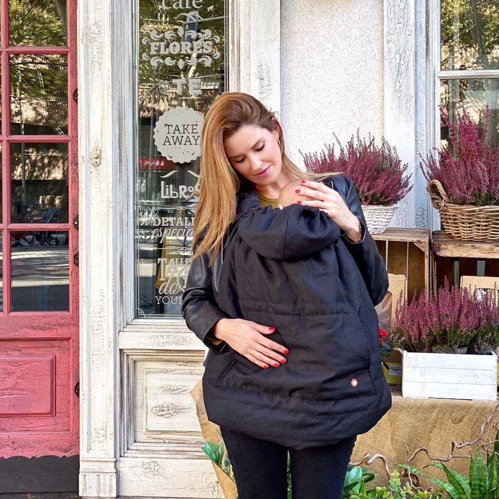 Wombat &amp; Co. övergångsskydd för bärsele och linda - Svart - Bärskydd - MamaMilla