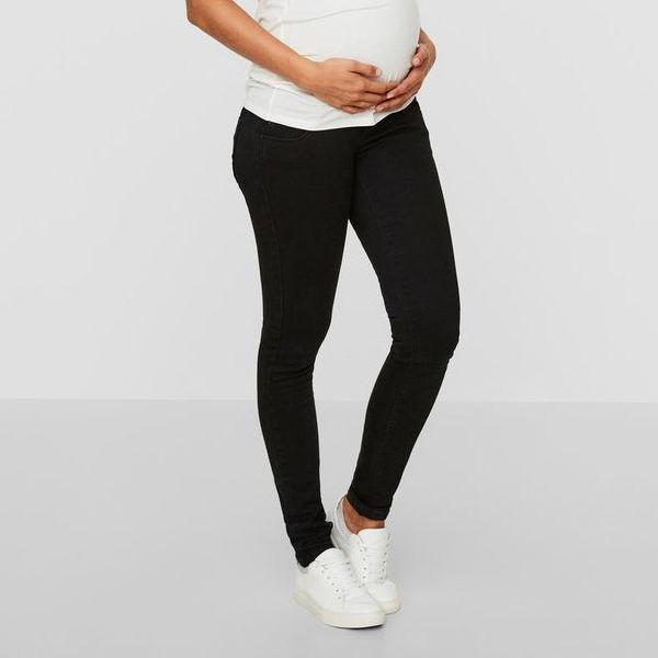 Mamalicious Slim-Fit-Umstandsjeans – Schwarz – Umstandsmode – MamaMilla