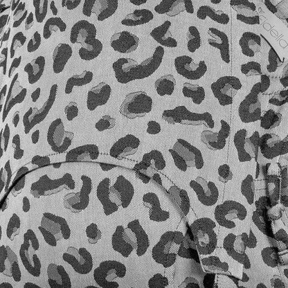 Fidella Fly Tai Draagzak - Leopard Zilver - Peuter - Draagzak - MamaMilla